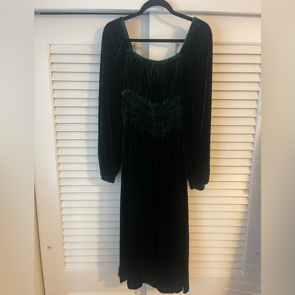 Long Sleeve Nap Dress- Green Velvet M